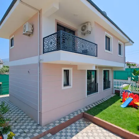 Villa Efems *